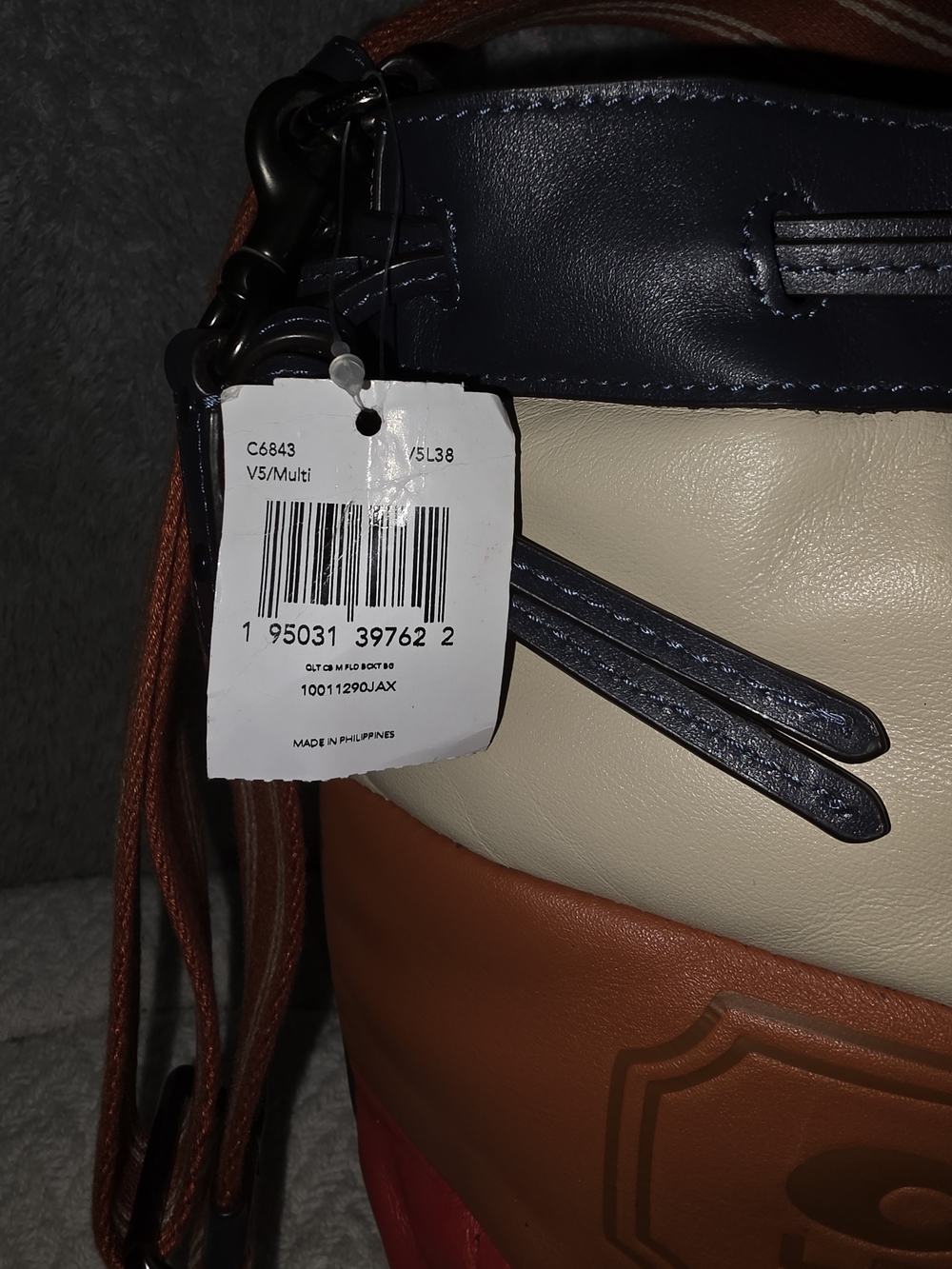 Vintage Coach Quilted Colorblock Multi Coach Badge Field Bucket Bag - Picture 6 of 16